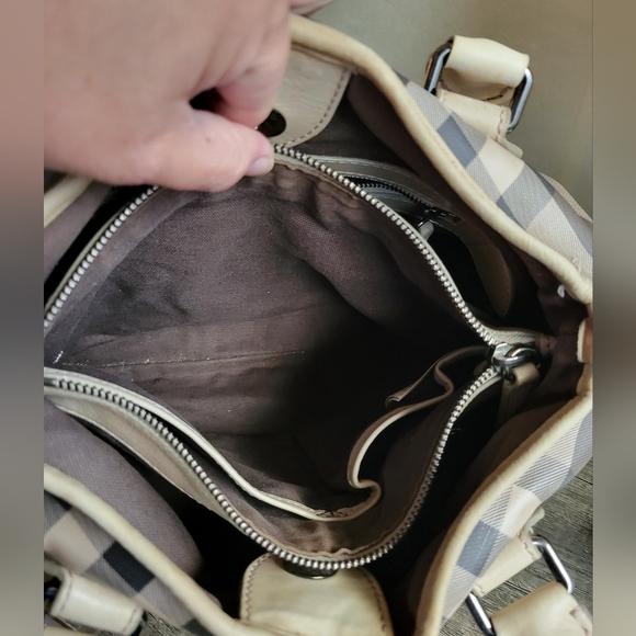 Burberry smoke check coated canvas bag - Picture 6 of 10